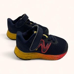 3C New Balance Navy Sunset Ombré Fresh Foam Arishi Baby Unisex Athletic Sneakers